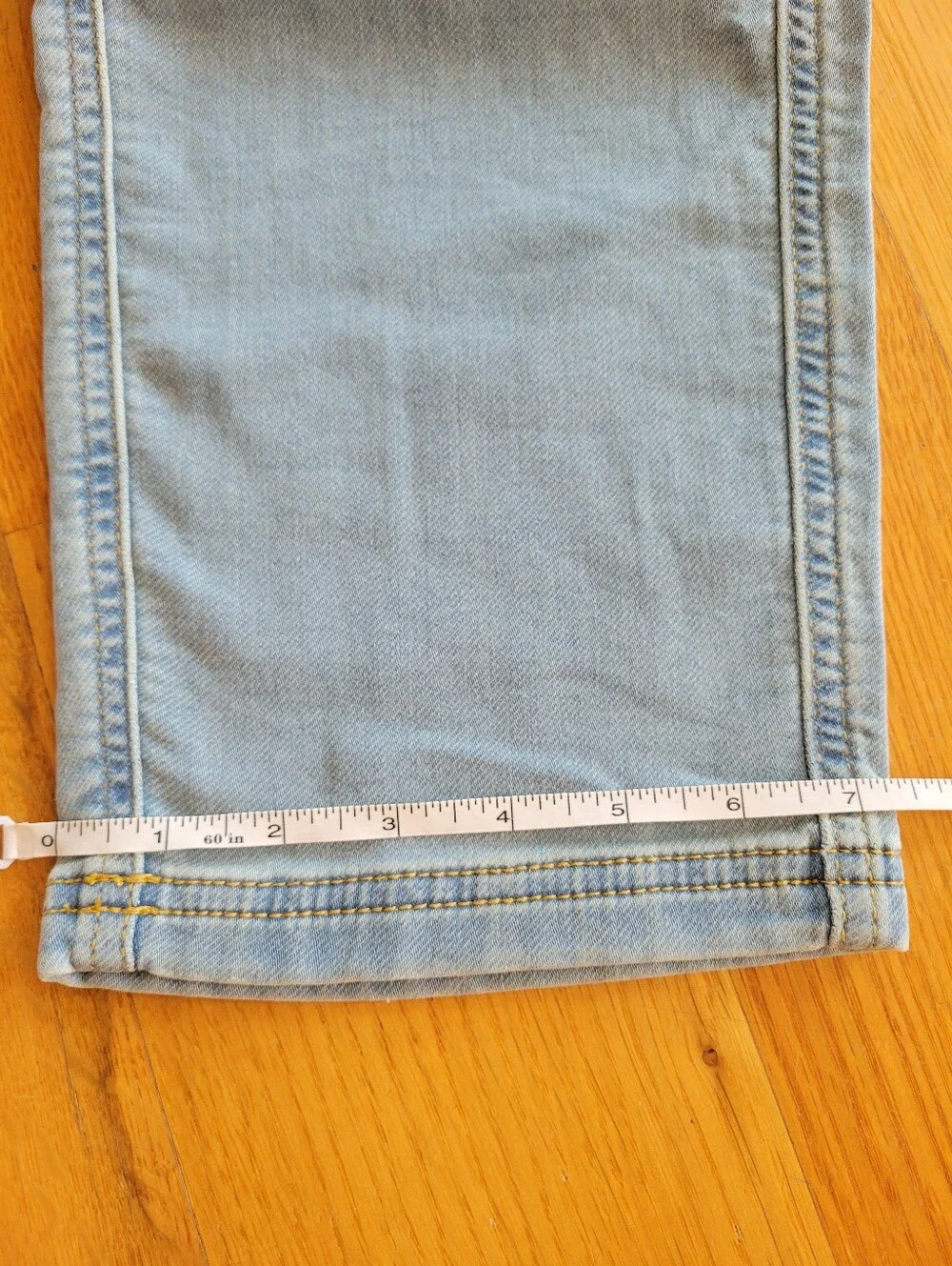 Nwt Girls size 10 jeans - Girls Light Wash Denim Barrel Jeans size 10
